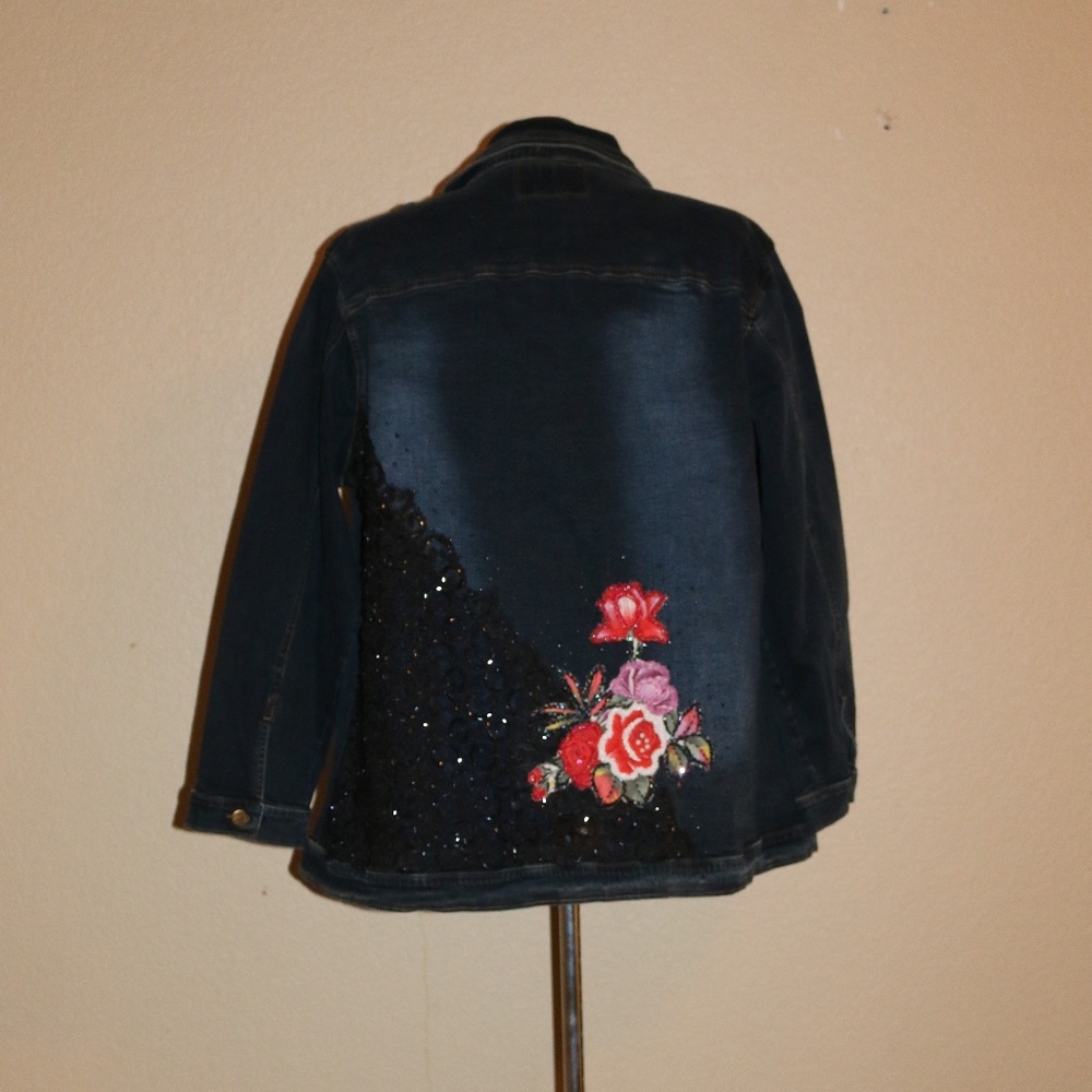 Women's Stretch Jean Jacket NWT Embellished